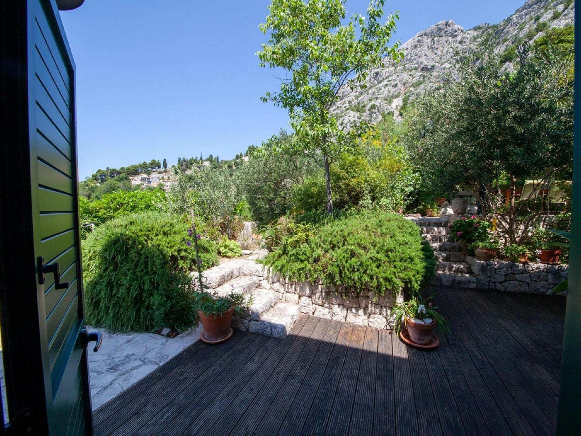 Luxurious Holiday Home In Makarska With Jacuzzi Exterior foto