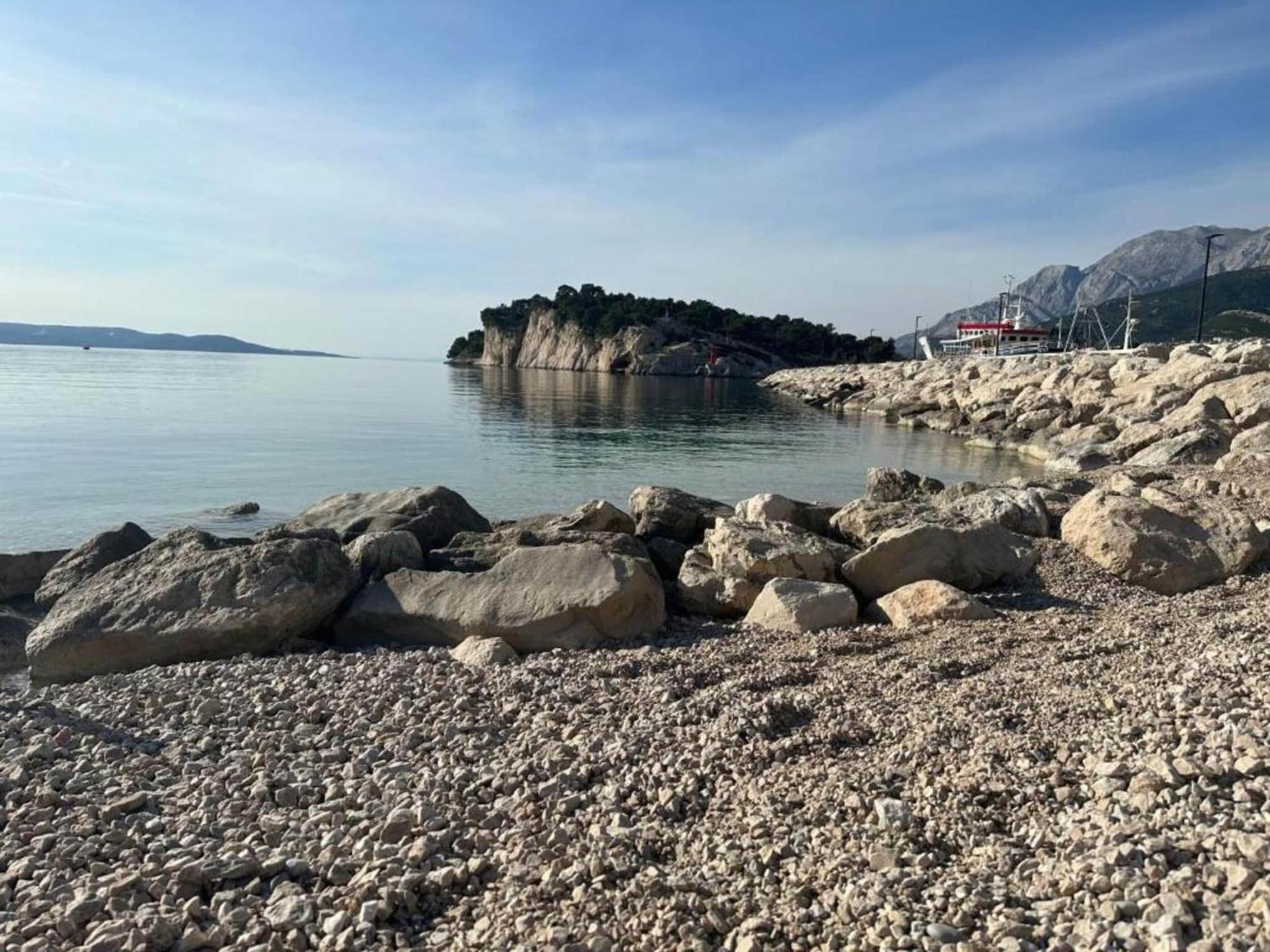 Luxurious Holiday Home In Makarska With Jacuzzi Exterior foto